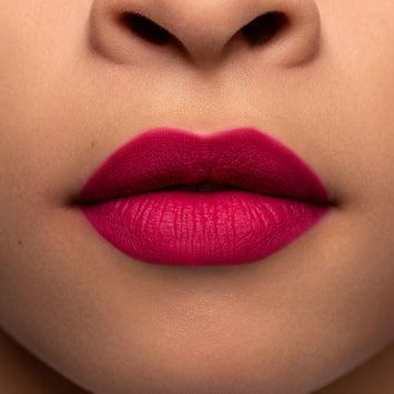 matte lipstick long lasting Matte Constance duo Vivienne Sabo| Shades 32 (warm pink nude) and 35 (fucsia)