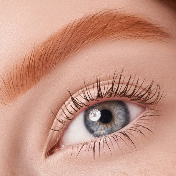 mascara Cabaret Premiere Vivienne Sabo applied to natural lashes in the sexy style  no lash extensions